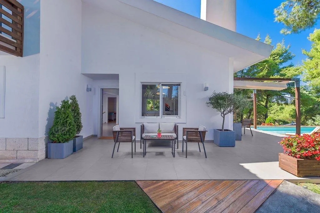 The White Villa At Sani Chalkidiki